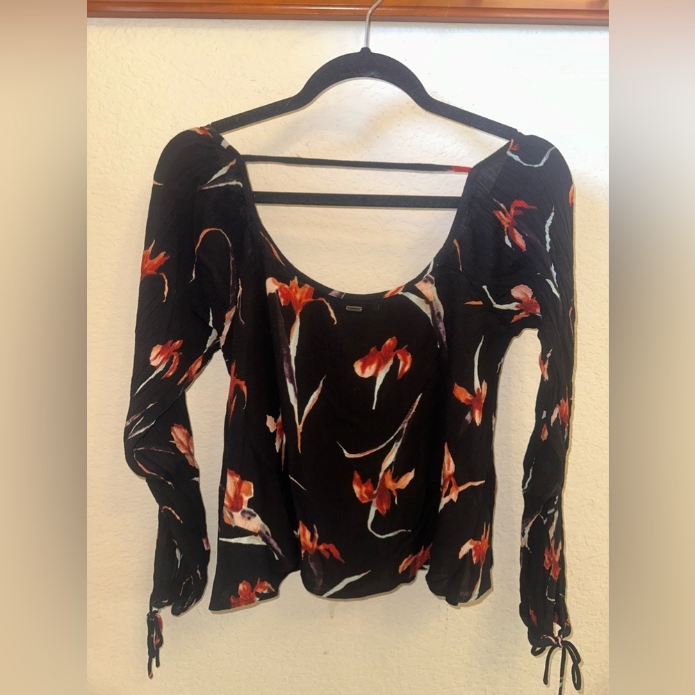 O'Neill sheer  Zeila Floral Print Woven Top Size L